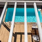 Seaside Pool By Bookvillaeu 別荘